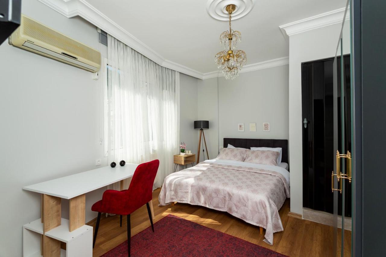 8 Rooms House Balçova Extérieur photo