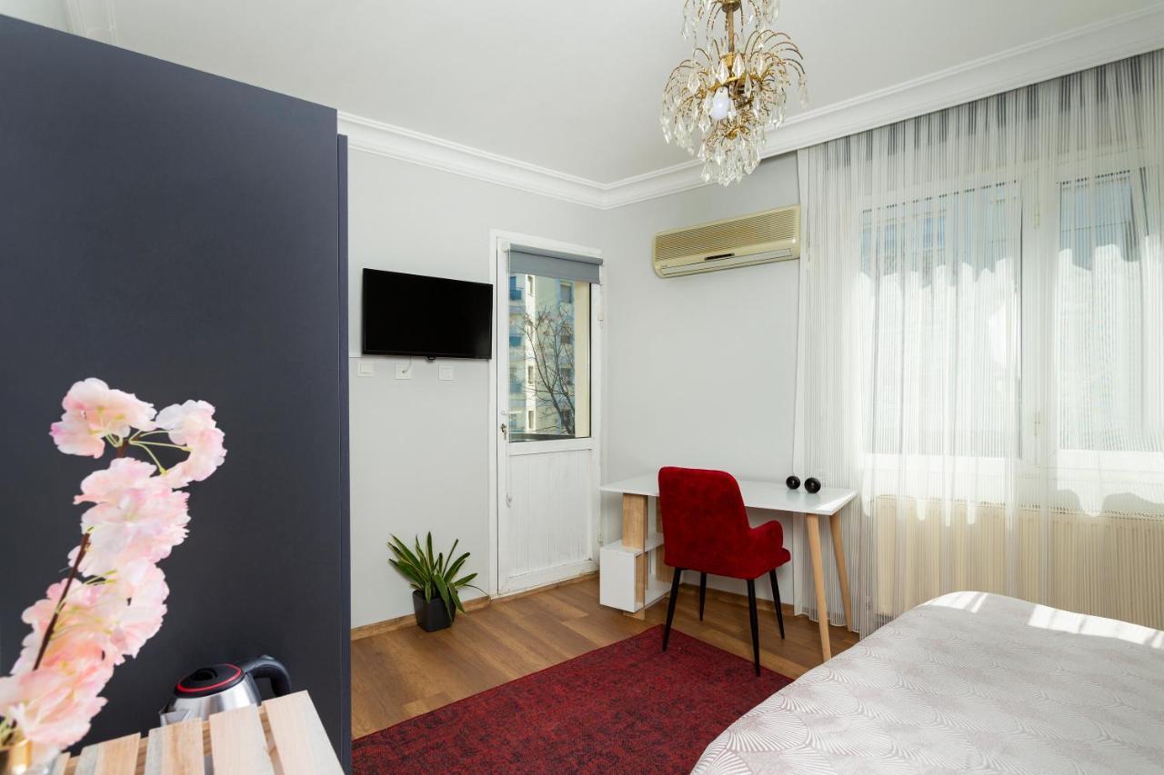 8 Rooms House Balçova Extérieur photo